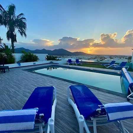 וילה Bella Vista